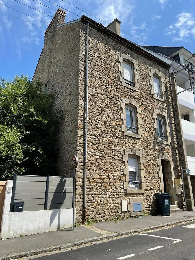 Apartment Lorient - L'Escapade - Lit Queen Size - Proche Centre Et Gare - Internet Haut Debit Fibre France
